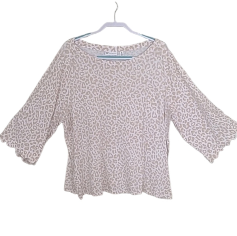 Rafaella Top Animal Print Scalloped Sleeves Top
